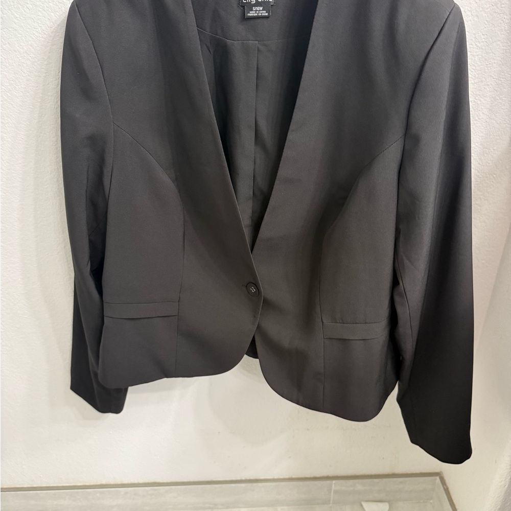 City Chic Classic Cropped Black Blazer with Peplum detail